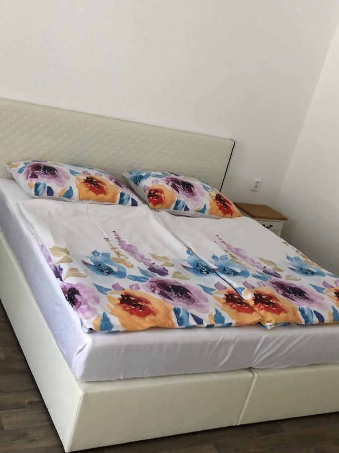 Apartmany Doris Литомержице Экстерьер фото
